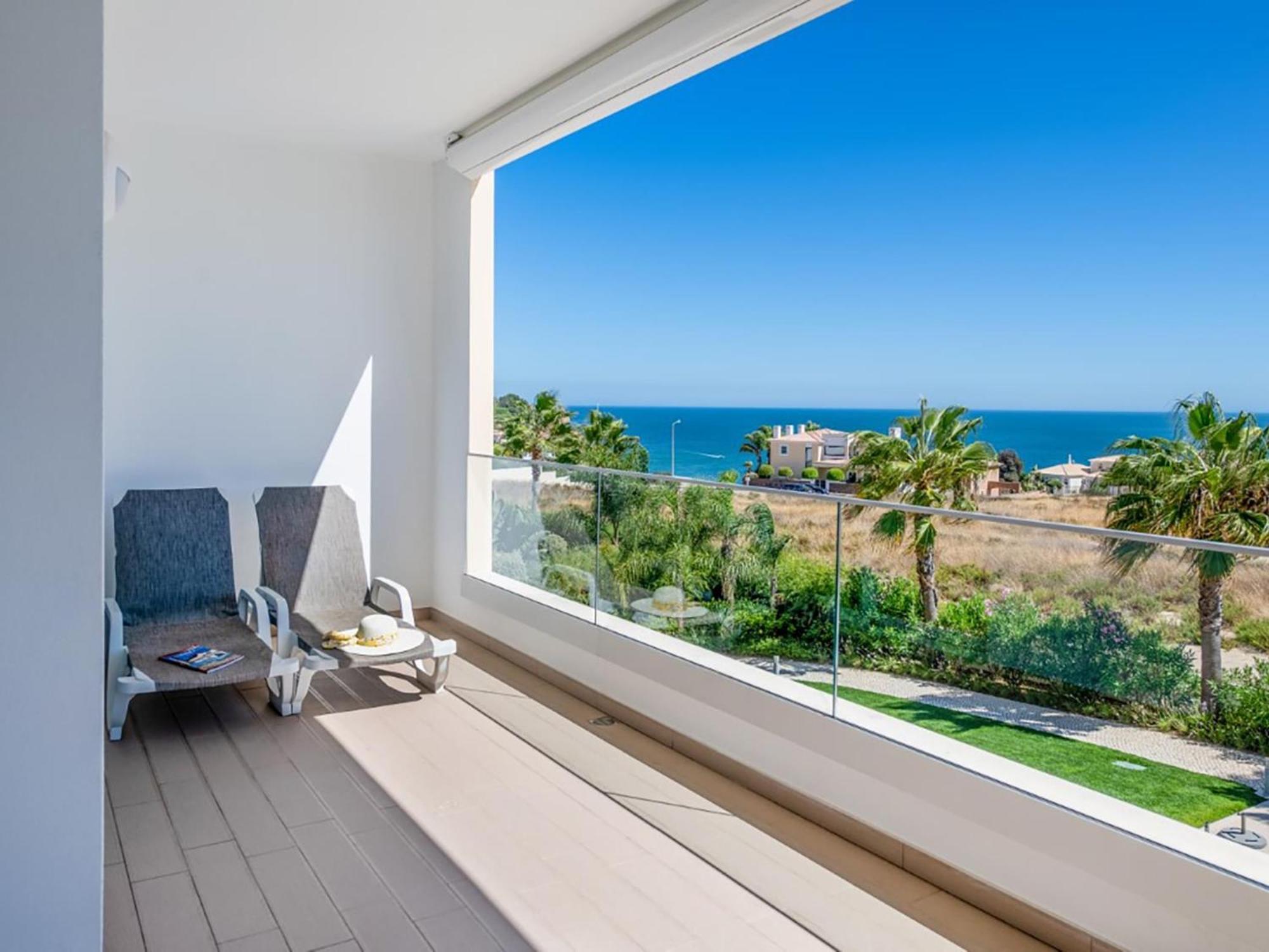Apt. Seabreeze Apartment *